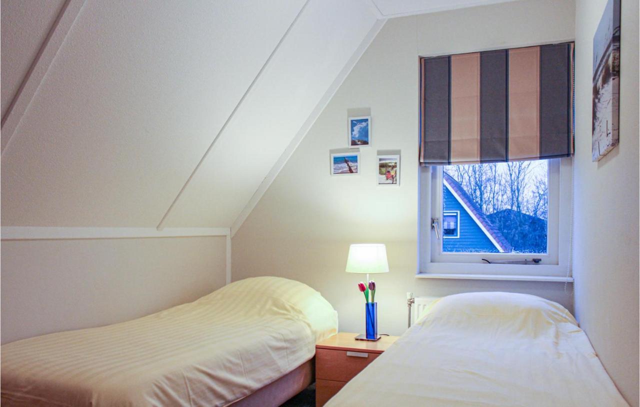 3 Bedroom Lovely Home In Zonnemaire Luaran gambar