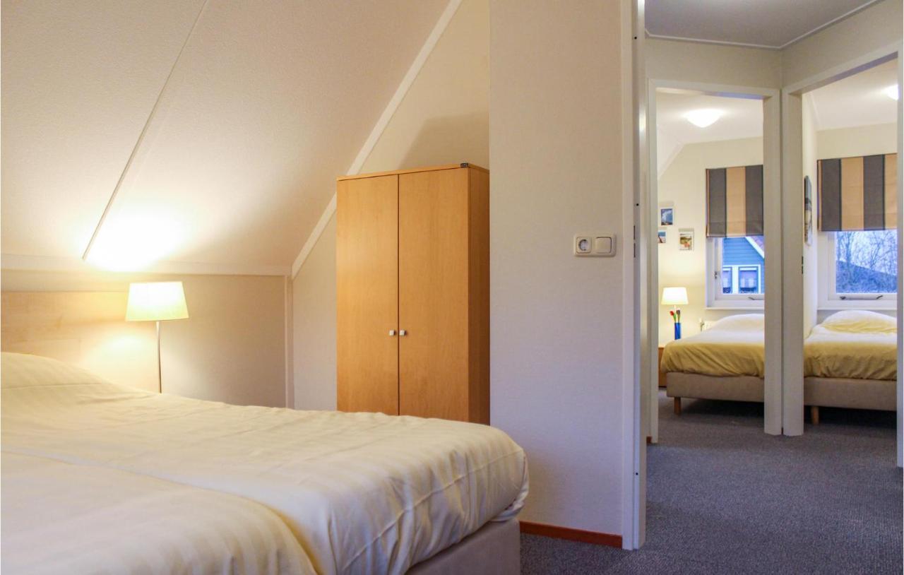 3 Bedroom Lovely Home In Zonnemaire Luaran gambar